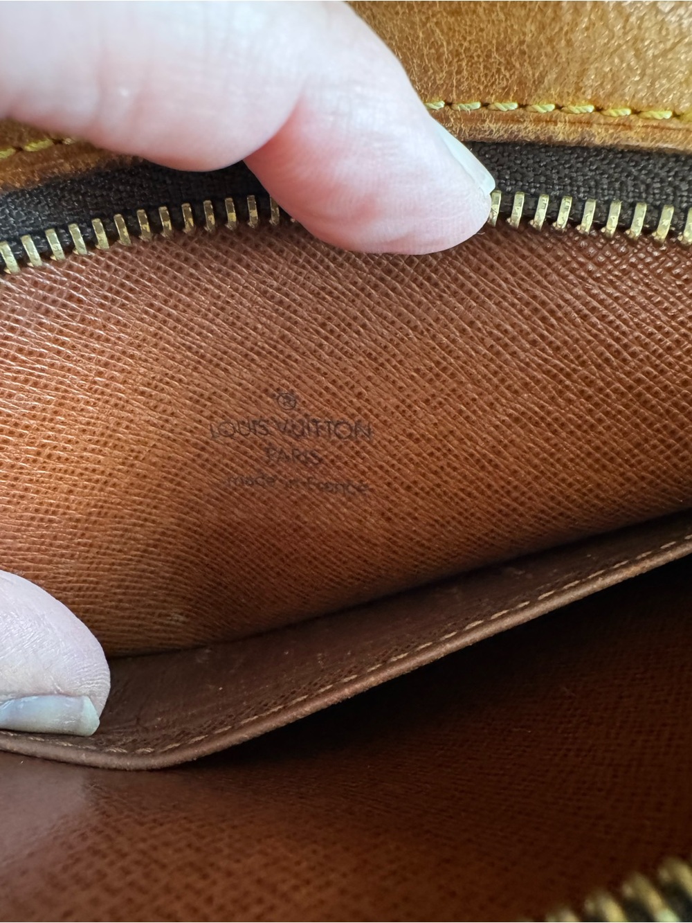 Vintage Louis Vuitton Drouot Monogram Canvas Crossbody with Tan Strap - Picture 8 of 8